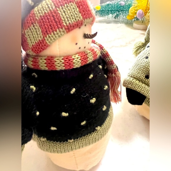 Set of 2 Plush Weighted SNOWMEN SWEATER & HAT 8” - Plum Pudding by Heather Hykes - Picture 2 of 7